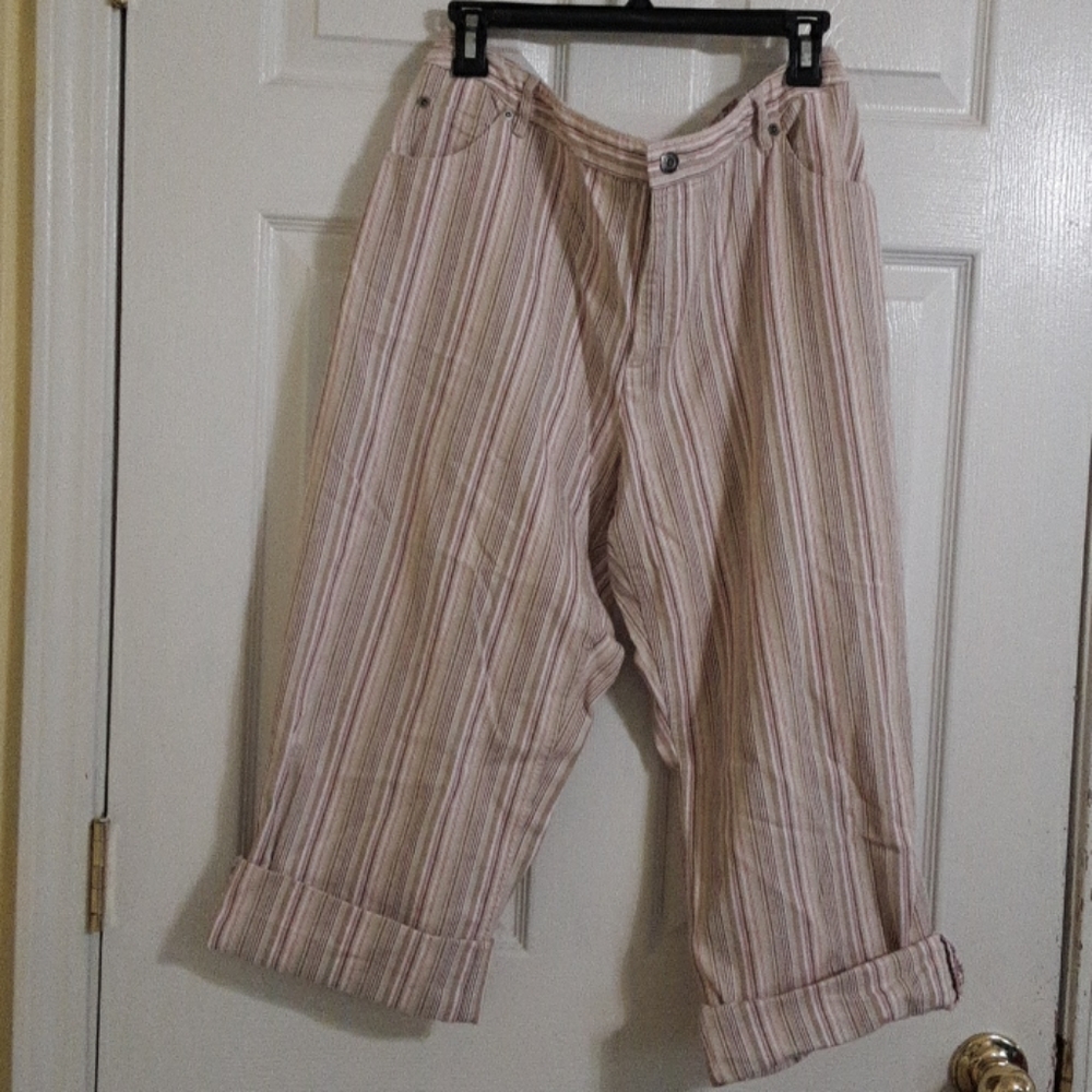 Westbound  size 14 capri pants
